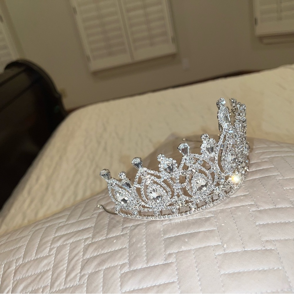Wedding Crown - Picture 5 of 5